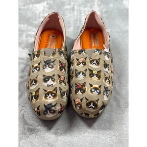 Skechers BOBS x Grumpy Cat Womens Size 9 Slip On Shoes Taupe Canvas Flats